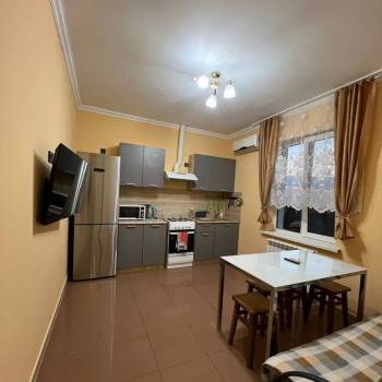 Сдается 2-х комнатная квартира, 60 м²
