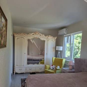 Продается Дом, 180 м²
