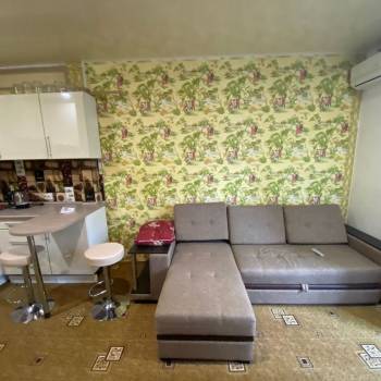 Продается 1-комнатная квартира, 28 м²