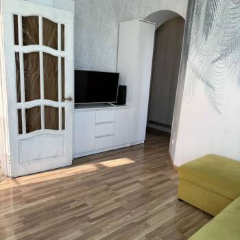 Сдается 2-х комнатная квартира, 40 м²