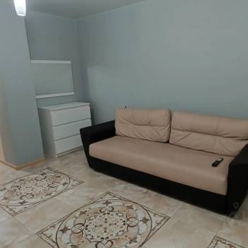 Сдается 1-комнатная квартира, 35 м²
