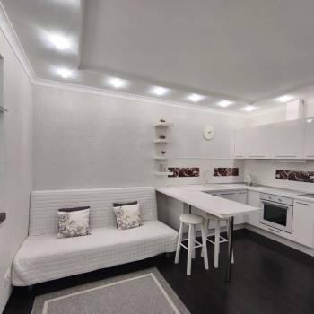 Сдается 2-х комнатная квартира, 63 м²