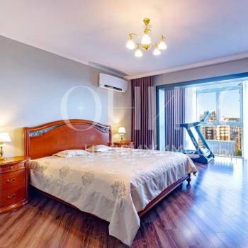 Продается 3-х комнатная квартира, 137 м²