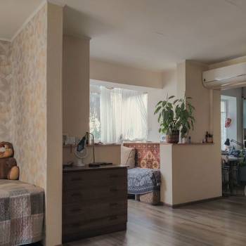 Продается 1-комнатная квартира, 47 м²