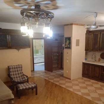 Сдается 1-комнатная квартира, 70 м²