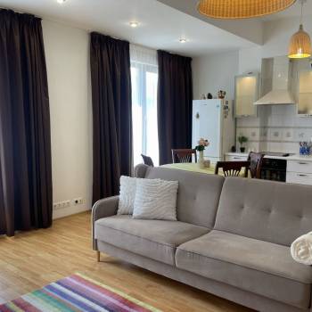 Сдается 1-комнатная квартира, 44 м²