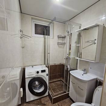 Сдается Многокомнатная квартира, 60 м²