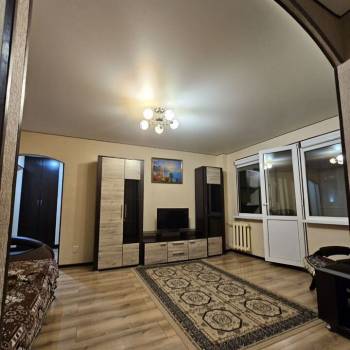 Сдается Многокомнатная квартира, 60 м²