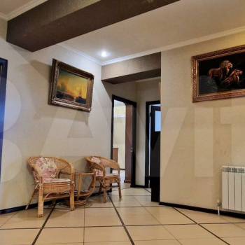Продается Многокомнатная квартира, 160 м²