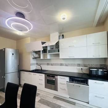 Сдается 2-х комнатная квартира, 65 м²