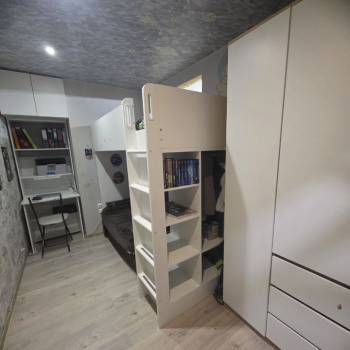 Продается 1-комнатная квартира, 30 м²