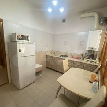 Продается Многокомнатная квартира, 81 м²