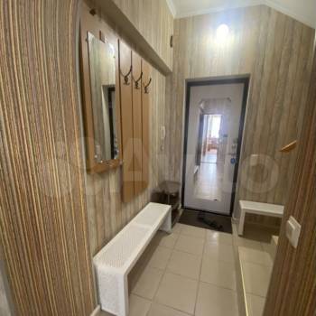 Продается Многокомнатная квартира, 81 м²