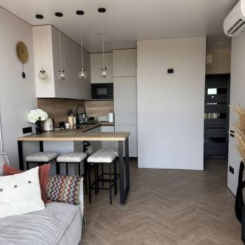 Продается 1-комнатная квартира, 36 м²