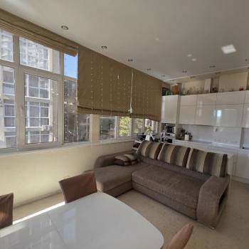 Продается 1-комнатная квартира, 61,5 м²