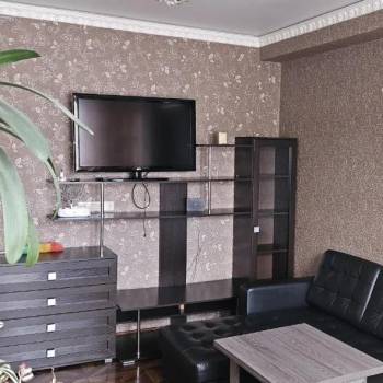 Сдается Многокомнатная квартира, 60 м²