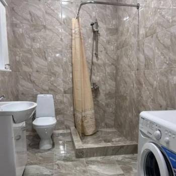 Сдается 1-комнатная квартира, 55 м²