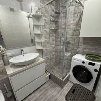 Сдается Многокомнатная квартира, 57 м²