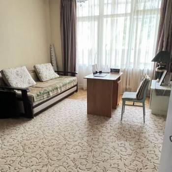 Сдается 2-х комнатная квартира, 65 м²