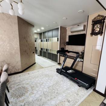 Продается Многокомнатная квартира, 81 м²