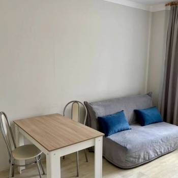 Сдается 1-комнатная квартира, 59 м²