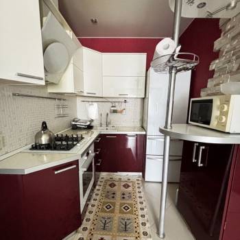 Продается 1-комнатная квартира, 42,7 м²