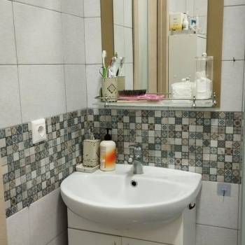 Продается 1-комнатная квартира, 48 м²