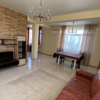 Сдается Многокомнатная квартира, 100 м²