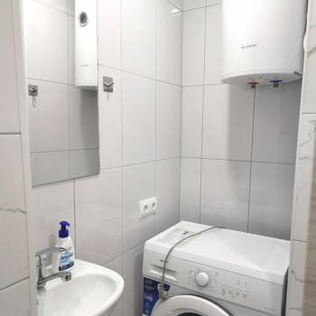 Продается 1-комнатная квартира, 18 м²