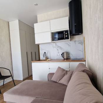 Продается 1-комнатная квартира, 18 м²