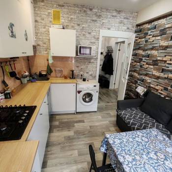 Продается 1-комнатная квартира, 37 м²