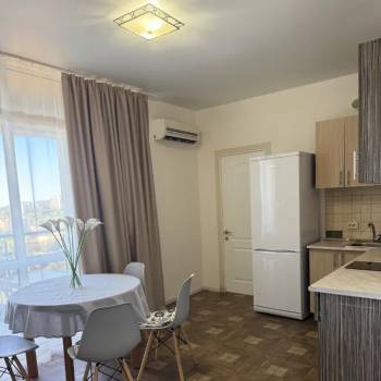 Сдается 1-комнатная квартира, 40 м²