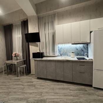 Продается 1-комнатная квартира, 32 м²