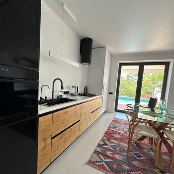 Сдается Дом, 210 м²