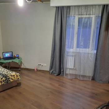 Продается 1-комнатная квартира, 44 м²