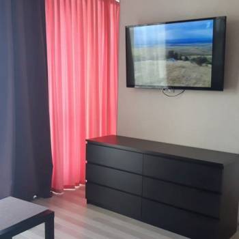 Продается 1-комнатная квартира, 37 м²