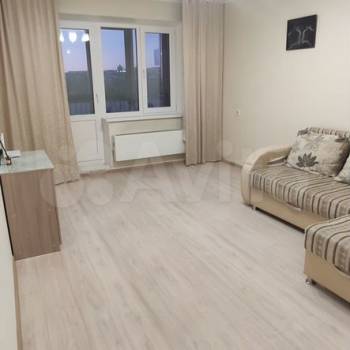 Сдается 1-комнатная квартира, 35 м²