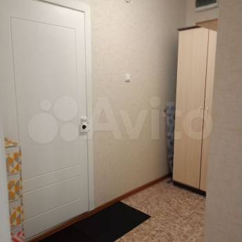 Сдается 1-комнатная квартира, 42 м²