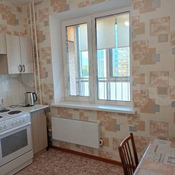 Сдается 1-комнатная квартира, 42 м²