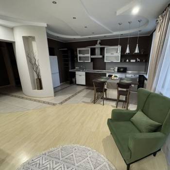 Сдается 1-комнатная квартира, 50 м²