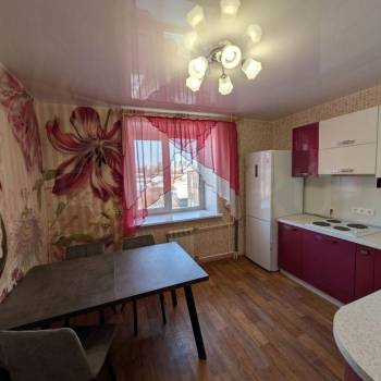 Сдается 1-комнатная квартира, 38 м²