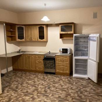 Продается 1-комнатная квартира, 40,7 м²