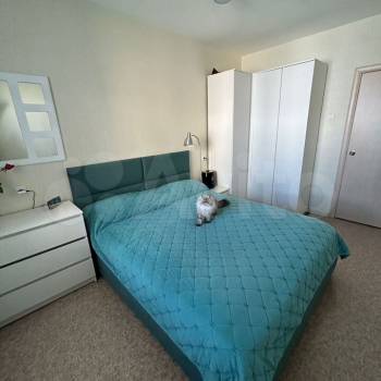 Продается Многокомнатная квартира, 77,9 м²