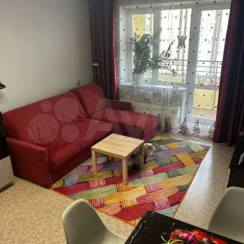 Продается Многокомнатная квартира, 77,9 м²