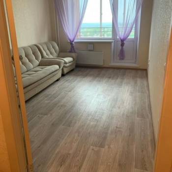 Продается 1-комнатная квартира, 36 м²