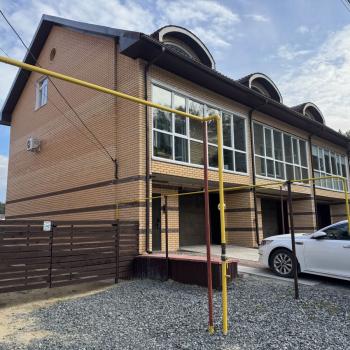 Продается Дом, 205 м²