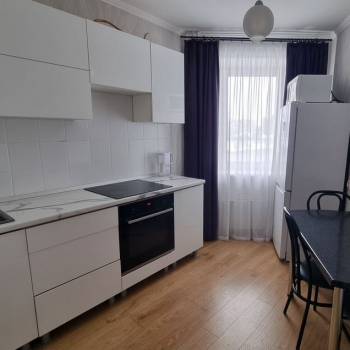 Сдается 1-комнатная квартира, 39 м²