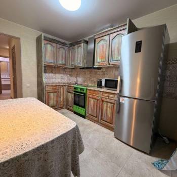 Сдается 2-х комнатная квартира, 78 м²