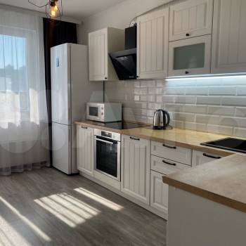 Сдается 1-комнатная квартира, 42 м²