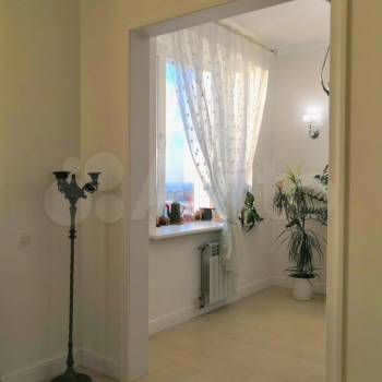 Сдается 1-комнатная квартира, 52 м²